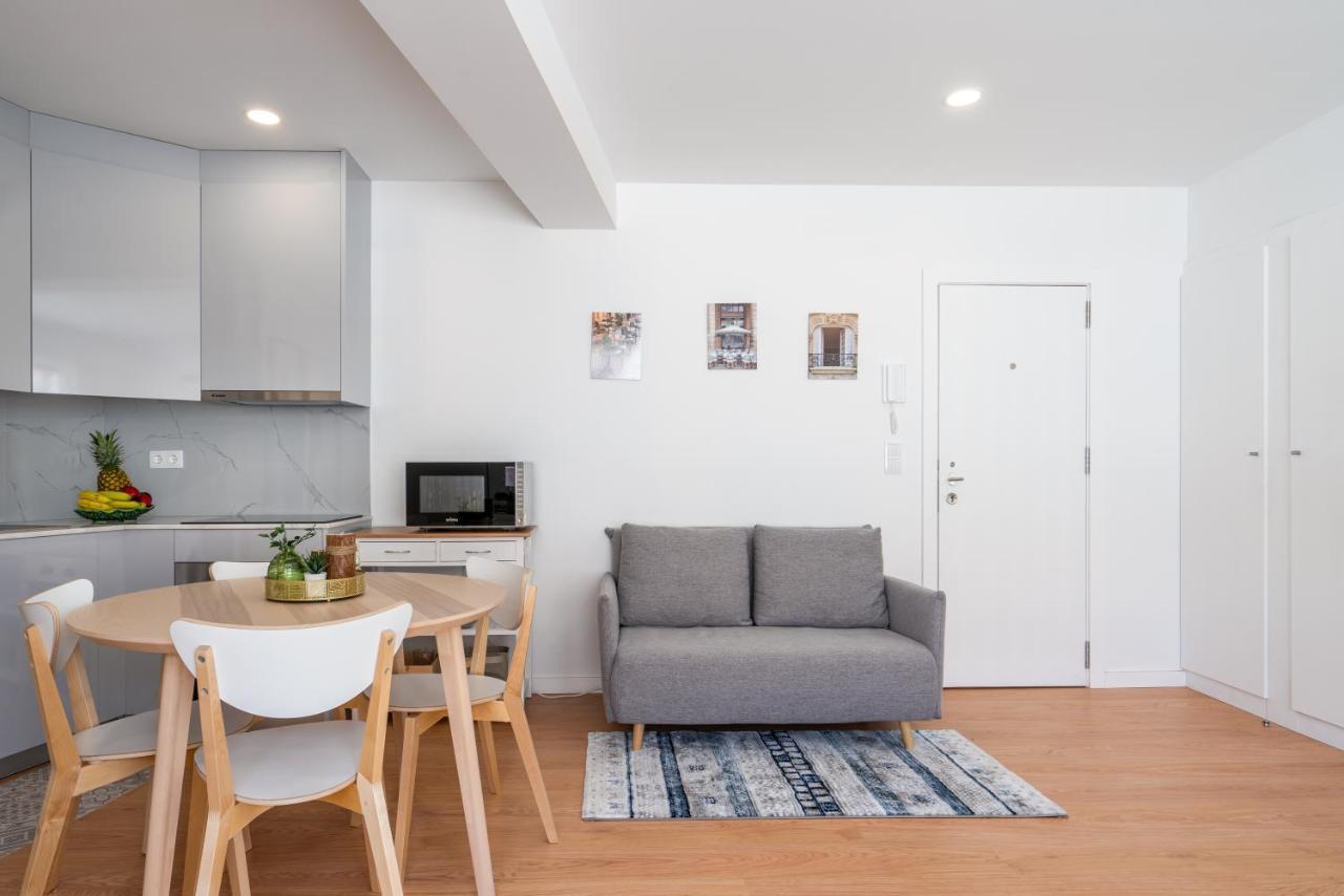 Host Wise - Comfy Sunny Flat - Prime Location Leilighet Porto Eksteriør bilde